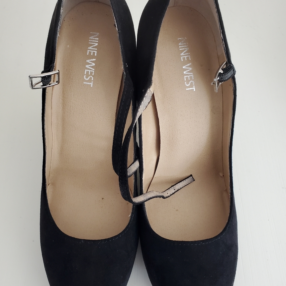 Nine West, Mary Jane suede heels, Size 8.5M,black